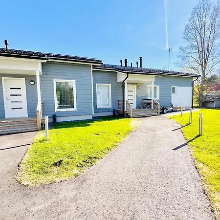 Tilava Huone Vantaalla * Vantaa