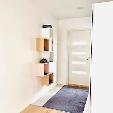 Tilava Huone Vantaalla Apartman *